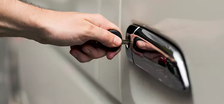 Why Choose Our Auto Locksmith Team in Thunder Bay, ON?